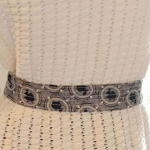 JCrew Y2K Blk/white lady brooch canvas Belt Sz S-L 🛍BOGO🛍 - Picture 4 of 8